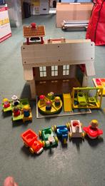 Fisher price play family school, Kinderen en Baby's, Speelgoed | Fisher-Price, Ophalen of Verzenden, Gebruikt, Speelset, Met geluid
