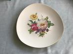 Bord. Flora, keramiek., Keramiek, Ophalen of Verzenden, Zo goed als nieuw, Bord(en)