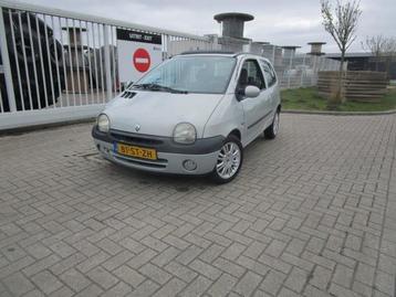 Renault Twingo 1.2-16V Paris beschikbaar voor biedingen
