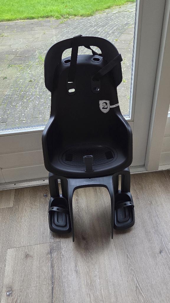 213-202519: Bobike Go Maxi Bagagedrager Urban black, Fietsen en Brommers, Fietsaccessoires | Fietsstoeltjes, Nieuw, Achterzitje