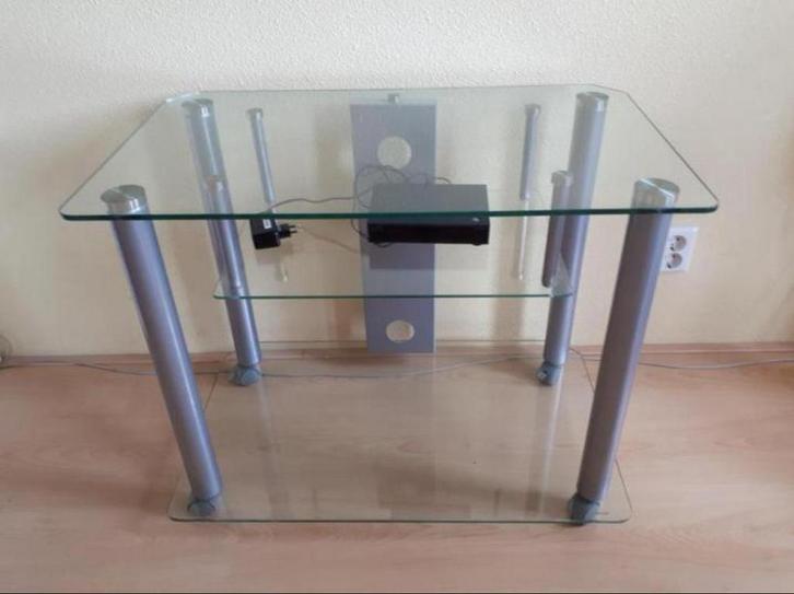 Glazen TV-tafel op wieltjes, Huis en Inrichting, Kasten | Televisiemeubels, Gebruikt, Minder dan 100 cm, 50 tot 100 cm, 25 tot 50 cm