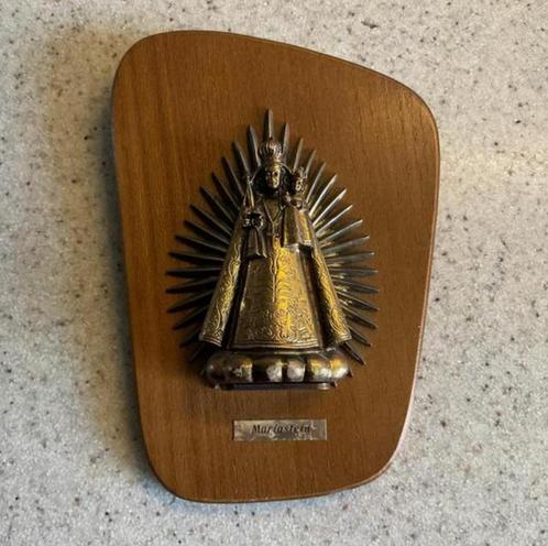 Vintage houten hanger met Moeder Gods, Verzamelen, Religie, Ophalen of Verzenden