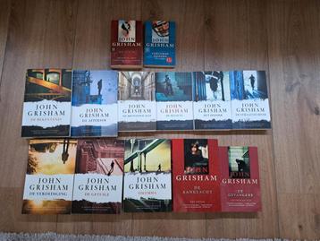 13 boeken van John Grisham  beschikbaar voor biedingen