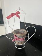 Theepot plantenrek wit metalen met rietenmand, Minder dan 30 cm, Rond, Ophalen of Verzenden, Zo goed als nieuw