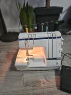 Husqvarna 905 Viking Lockmachine, Hobby en Vrije tijd, Naaimachines en Toebehoren, Ophalen, Zo goed als nieuw, Lockmachine, Husqvarna