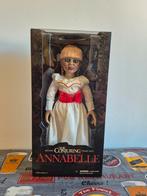 Annabelle pop (the Conjuring) in doos Mezco 46 centimeter, Verzamelen, Poppen, Ophalen of Verzenden, Zo goed als nieuw, Pop