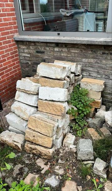 Natuurstenen voor borderrand of muurtje beschikbaar voor biedingen
