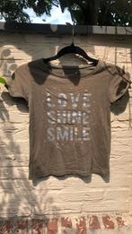 T-shirt Primark love shine smile, Meisje, Ophalen of Verzenden, Zo goed als nieuw, Shirt of Longsleeve