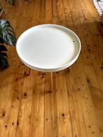 Bijzettafel wit/hout - Side table white/wooden, Huis en Inrichting, Tafels | Bijzettafels, Minder dan 55 cm, Gebruikt, Rond, Scandinavisch