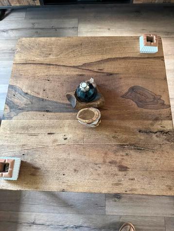Salontafel beschikbaar voor biedingen