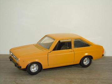 Ford Escort 1100 L - Bburago 0146 Italy 1:24 beschikbaar voor biedingen