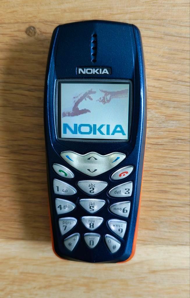 Nokia 3510i met adapter, Telecommunicatie, Mobiele telefoons | Nokia, Gebruikt, Zonder abonnement, Zonder simlock, Klassiek of Candybar