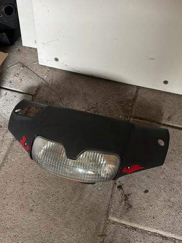 Zip type stuurkap + koplamp beschikbaar voor biedingen