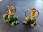 2x Oude sleutelhanger van Kikker Koning, Ophalen, Gebruikt, Dier of Natuur