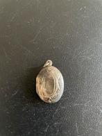 Verzilverd medaillon, Ophalen, Zo goed als nieuw, Zilver, Overige materialen