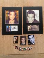 Robbie Williams 3 koelkast magneten, 2 foto's,kettinkje, Verzamelen, Ophalen of Verzenden, Zo goed als nieuw, Foto of Kaart