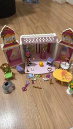 Poppenhuisje met assecoires, Ophalen, Zo goed als nieuw