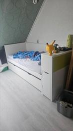 Bed met logeer functie, Ophalen, Tweepersoons, Hout, 90 cm