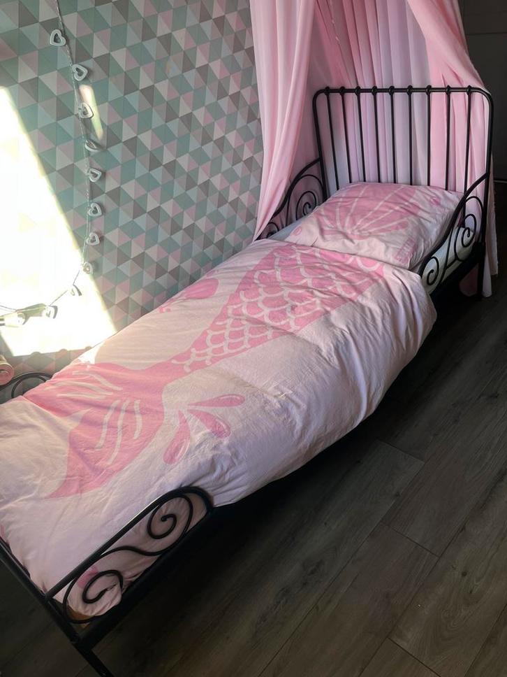 Metalen meegroeibed zwart inclusief pocketvering matras, Kinderen en Baby's, Kinderkamer | Bedden, Gebruikt, 180 cm of meer, 70 tot 85 cm