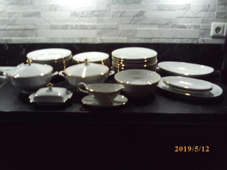 45-delig eetservies bereuther waldsassen, Huis en Inrichting, Keuken | Servies, Zo goed als nieuw, Compleet servies, Overige stijlen