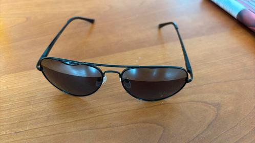 Police zonnebril uv400 met bescherm hoes, Sieraden, Tassen en Uiterlijk, Zonnebrillen en Brillen | Heren, Nieuw, Zonnebril, Overige merken