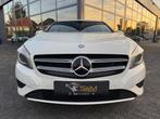 Mercedes-Benz A-klasse 180 Ambition Automaat | Camera, Gebruikt, 4 cilinders, Leder en Stof, Bedrijf