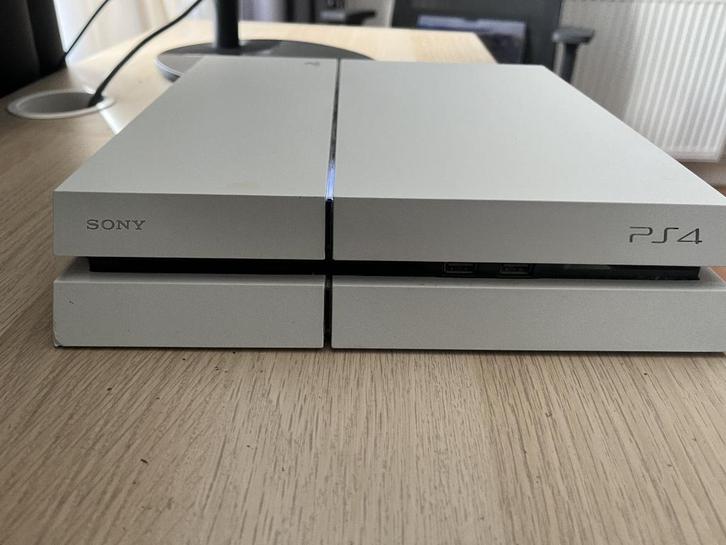 PlayStation 4 + 2 controllers + Overwatch, Spelcomputers en Games, Games | Sony PlayStation 4, Zo goed als nieuw, Avontuur en Actie