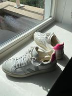 Veja Sneakers - Maat 38 - Zo goed als nieuw, Kleding | Dames, Schoenen, Ophalen of Verzenden, Zo goed als nieuw, Wit, Sneakers of Gympen