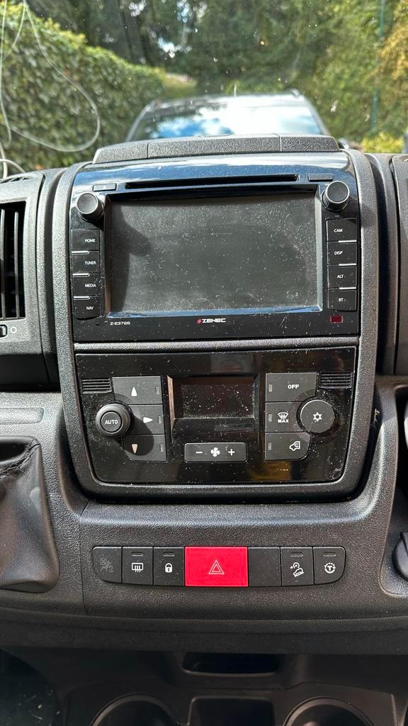Zenec Z-E3726 DAB+ Navigatie Fiat Ducato/Citroen Jumper/Peug, Caravans en Kamperen, Camper-accessoires, Gebruikt, Ophalen of Verzenden