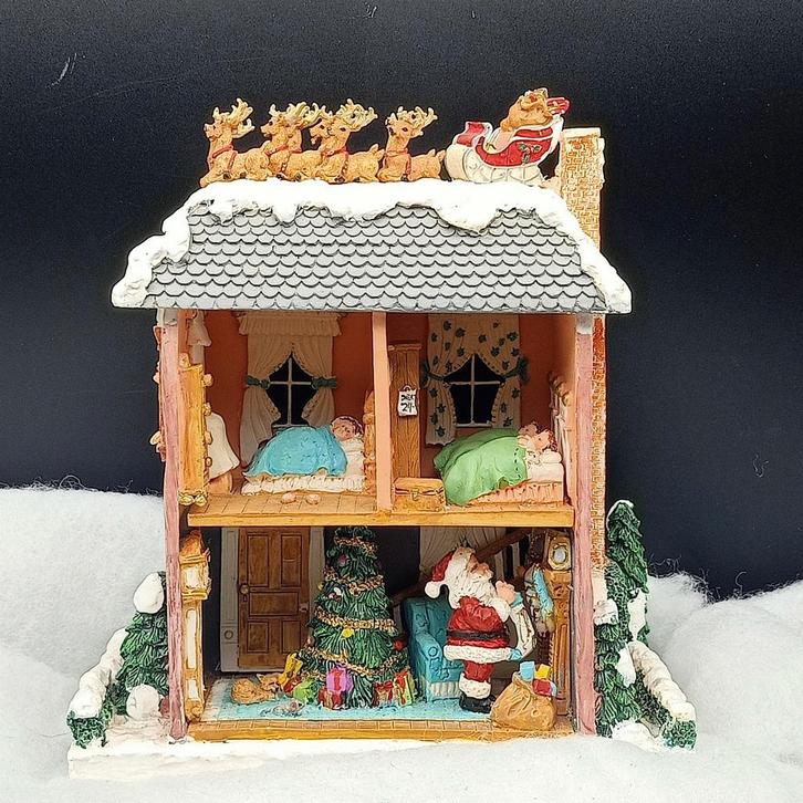 Prachtig Kersthuisje  Diorama "Night Before Christmas" 21cmh, Diversen, Kerst, Zo goed als nieuw, Ophalen of Verzenden