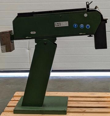 bandschuurmachine UWM 75 beschikbaar voor biedingen