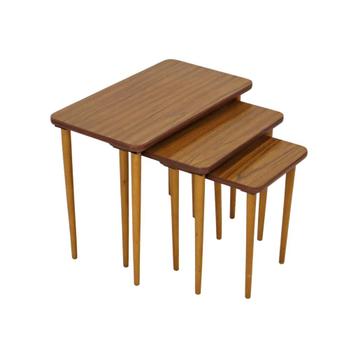 Set van 3 Nesttafels Formica Walnoot Beuk Conisch Design beschikbaar voor biedingen