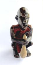 Afrika Houtsnijwerk Man Hoogte 14,5 cm Bedrag voor 3e wereld, Antiek en Kunst, Kunst | Niet-Westerse kunst, Ophalen of Verzenden