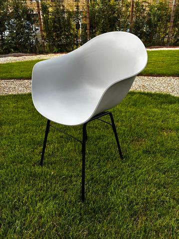 Moderne grijze kuipstoelen 4st beschikbaar voor biedingen