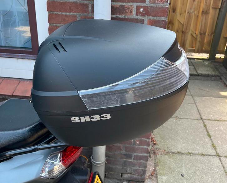 Shad SH33 Topkoffer, Fietsen en Brommers, Brommeronderdelen | Scooters, Zo goed als nieuw, Overige merken, Overige typen, Ophalen of Verzenden
