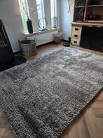 Hoogpolig vloerkleed taupe, Huis en Inrichting, 200 cm of meer, Ophalen of Verzenden, Zo goed als nieuw, 200 cm of meer