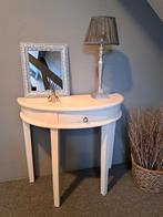 sidetable en wat er op staat, Ophalen, 100 tot 150 cm, Zo goed als nieuw, 25 tot 50 cm