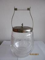 Antieke koekjespot of ijsemmer, Ophalen