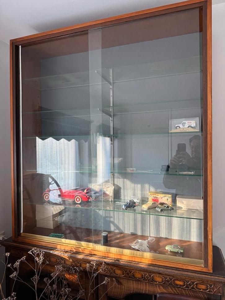 Vintage Vitrinekast met Glazen Schuifdeuren, Huis en Inrichting, Kasten | Vitrinekasten, Gebruikt, 100 tot 150 cm, 25 tot 50 cm