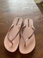 Nieuwe slippers 39, Kleding | Dames, Schoenen, Slippers, Nieuw, Ophalen of Verzenden, Roze
