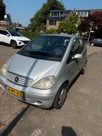 Mercedes-Benz A-Klasse 1.4 A140 2004 Grijs, Auto's, Mercedes-Benz, Voorwielaandrijving, 1005 kg, 4 cilinders, 400 kg