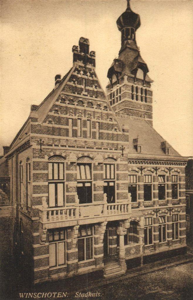 Winschoten. - Stadhuis - 1913 gelopen, Verzamelen, Ansichtkaarten | Nederland, Gelopen, Groningen, Voor 1920, Ophalen of Verzenden