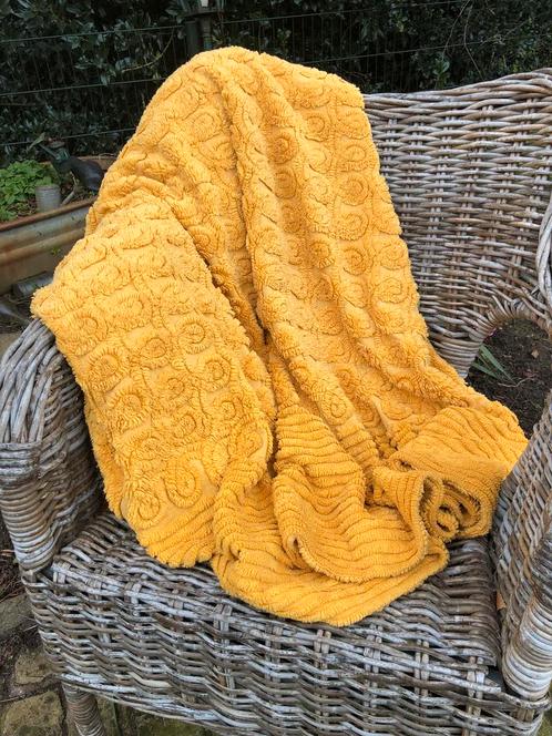 Prachtig geel vintage / retro sorei, Huis en Inrichting, Woonaccessoires | Plaids en Woondekens, Zo goed als nieuw, Ophalen of Verzenden