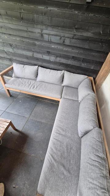 Kussens loungeset beschikbaar voor biedingen