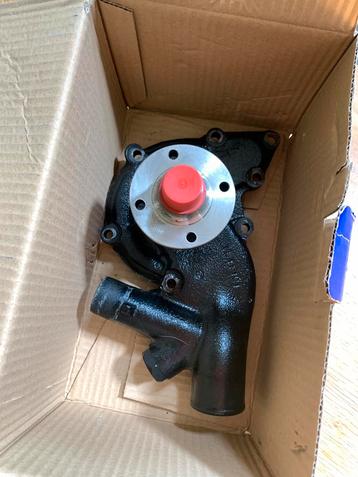 Land Rover 2.5td waterpomp defender beschikbaar voor biedingen