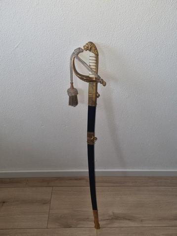 Officierssabel

 beschikbaar voor biedingen