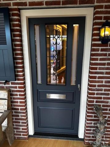 Profel kunststof (PVC) Voordeur beschikbaar voor biedingen