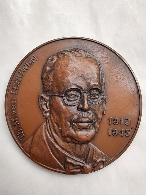 Th. M. van Leeuwen 1919 1945 Dermatologie Utrecht 1969, Postzegels en Munten, Penningen en Medailles, Brons, Nederland, Ophalen of Verzenden