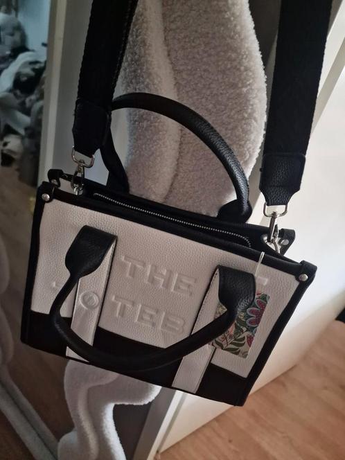 Nieuwe Zwart-Witte Handtas, Kleding | Dames, Grote Maten, Nieuw, Wit, Ophalen of Verzenden