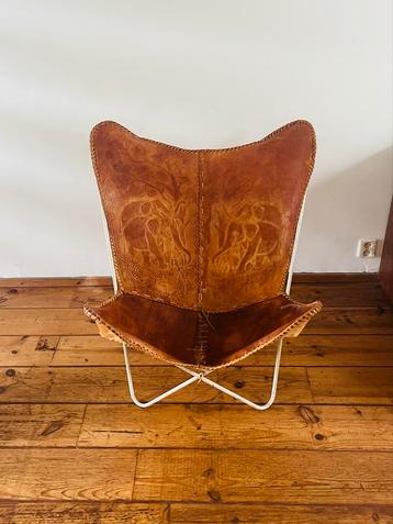 Vintage Leren Vlinderstoel met Olifantenmotief beschikbaar voor biedingen